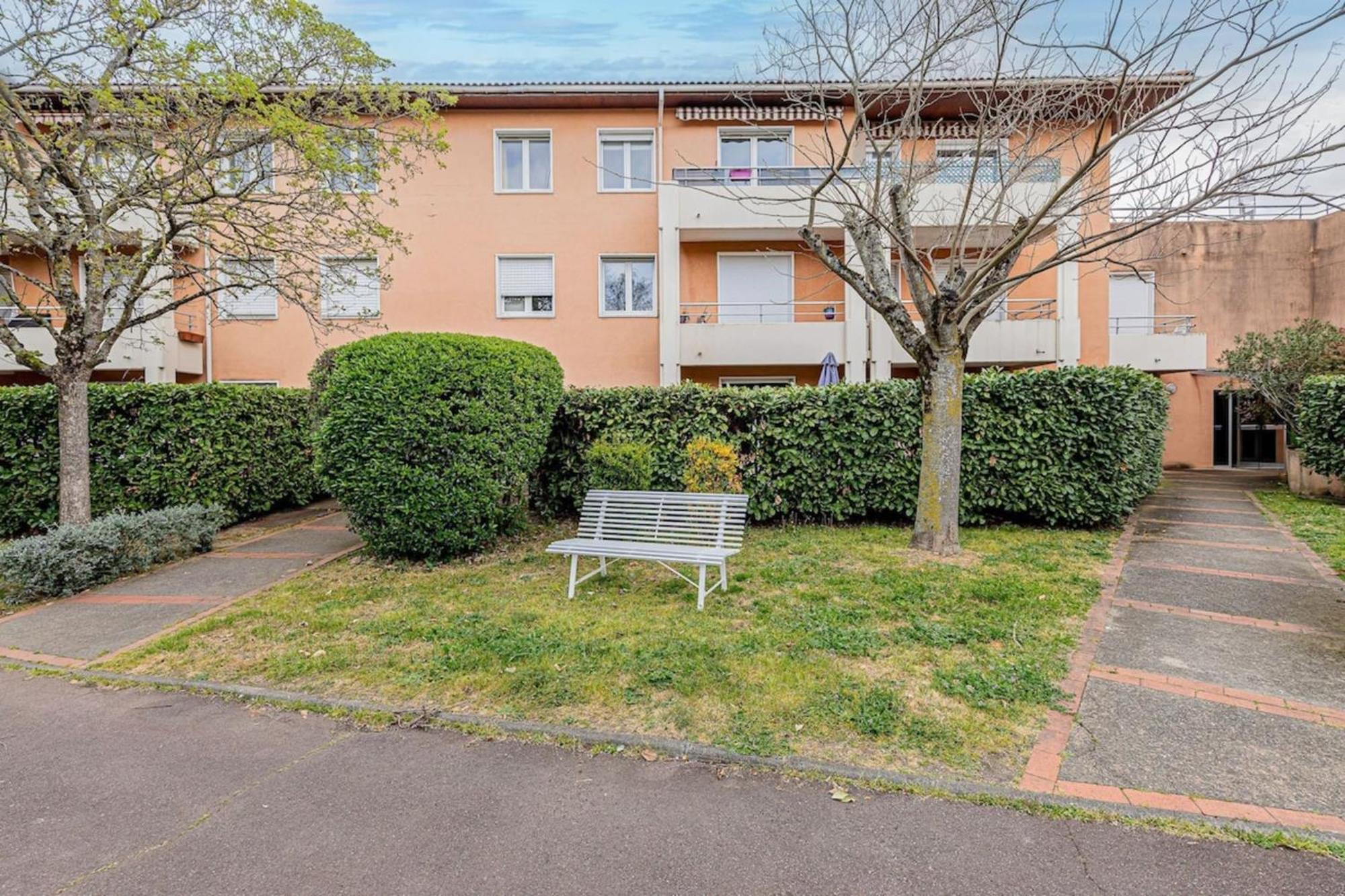 Moundi Piscine-parking-balcon Proche Hippodrome Toulouse